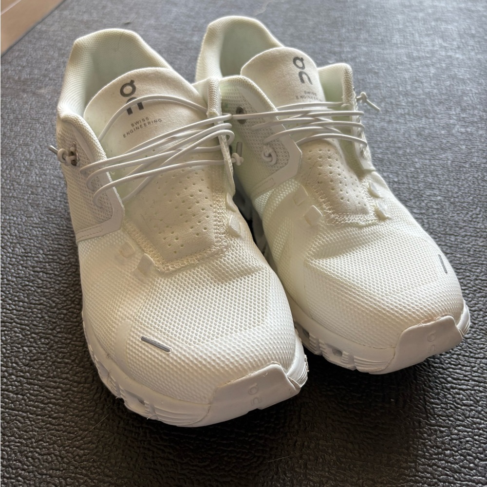 On Cloud | Sneakers | Size: 7.5 | EUC